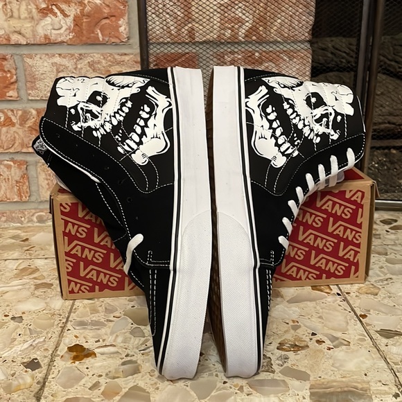 Vans Sk8 hi Tim Glow skulls black and white Glow in the dark men’s size 7.5 - Picture 5 of 9